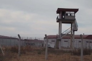 El Centro Federal Penitenciario del Litoral Argentino está siendo terminado y se asentará desde su apertura a unos 9 kilómetros de la planta urbana de Larrechea.