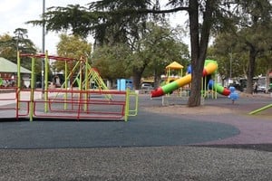 El violento episodio ocurrió en la plaza Jerónimo del Barco. Crédito: Municipalidad de Córdoba.