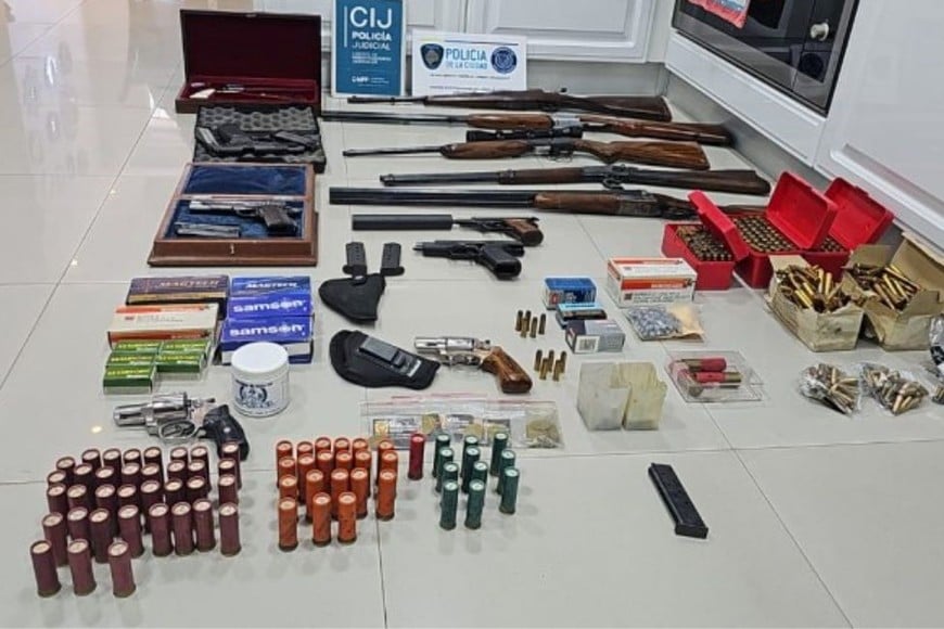 El caso se inició a partir de la denuncia de una persona por amenazas por parte del imputado, de quien además dijo, podría tener armas.