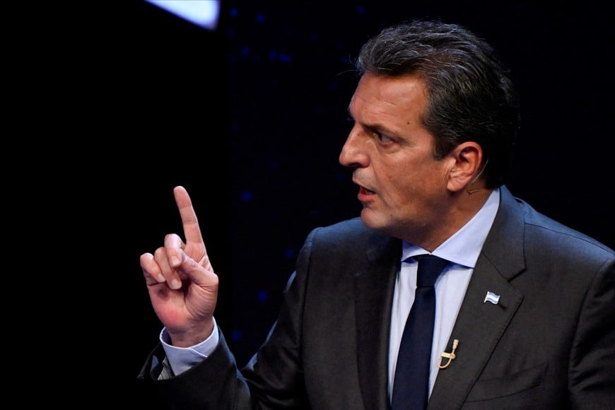 Argentine presidential candidate Sergio Massa of Union por la Patria party attends the presidential debate ahead of the November 19 general election, at the University of Buenos Aires' Law School, in Buenos Aires Argentina November 12, 2023. Luis Robayo/Pool via REUTERS