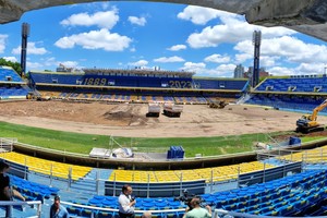 La obra en el “Gigante” consiste en ampliar las gradas para agrandar la capacidad del estadio en unos seis mil nuevos lugares para espectadores.