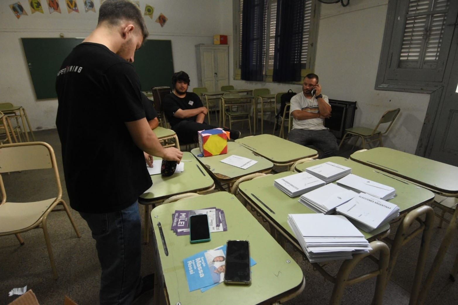 El porcentaje es similar al registrado en las elecciones generales de octubre, que terminó en un 77,6%. 