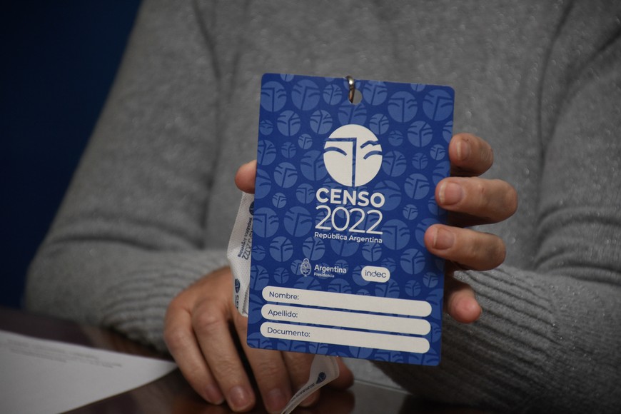 La credencial oficial de los censistas en el  Censo 2022. Crédito: Flavio Raina