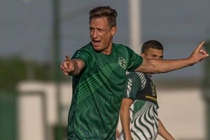 El plantel de Sarmiento continúa con las prácticas en el Centro de Alto Rendimiento, bajo las órdenes de Facundo Sava.