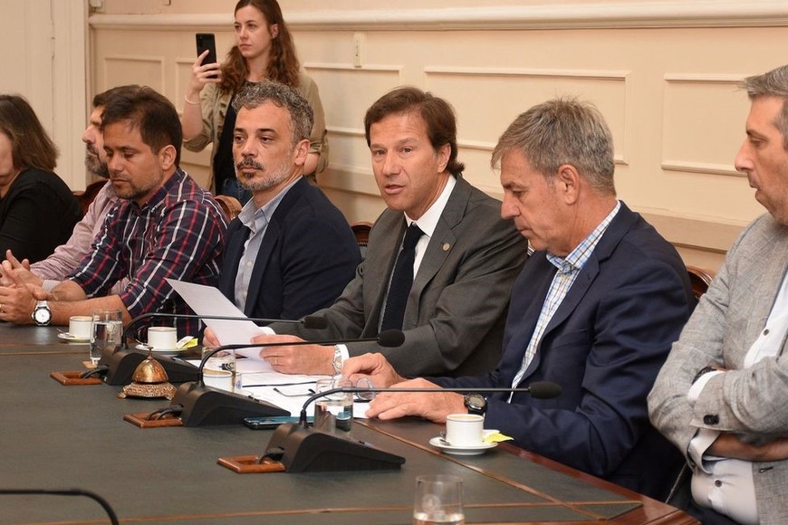 Martín Vigo, presidente de la Bolsa de Comercio de Santa Fe, destacó que los datos "es lo que se va a tener en cuenta de aquí en adelante, tanto para la gestión que se va para hacer un relevamiento propio, como la que viene para poder trabajar sobre los distintos ejes". Foto: Guillermo Di Salvatore