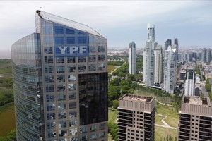 La Argentina expropió el 51% de las acciones de YPF en 2012. Crédito: REUTERS / Agustin Marcarian.