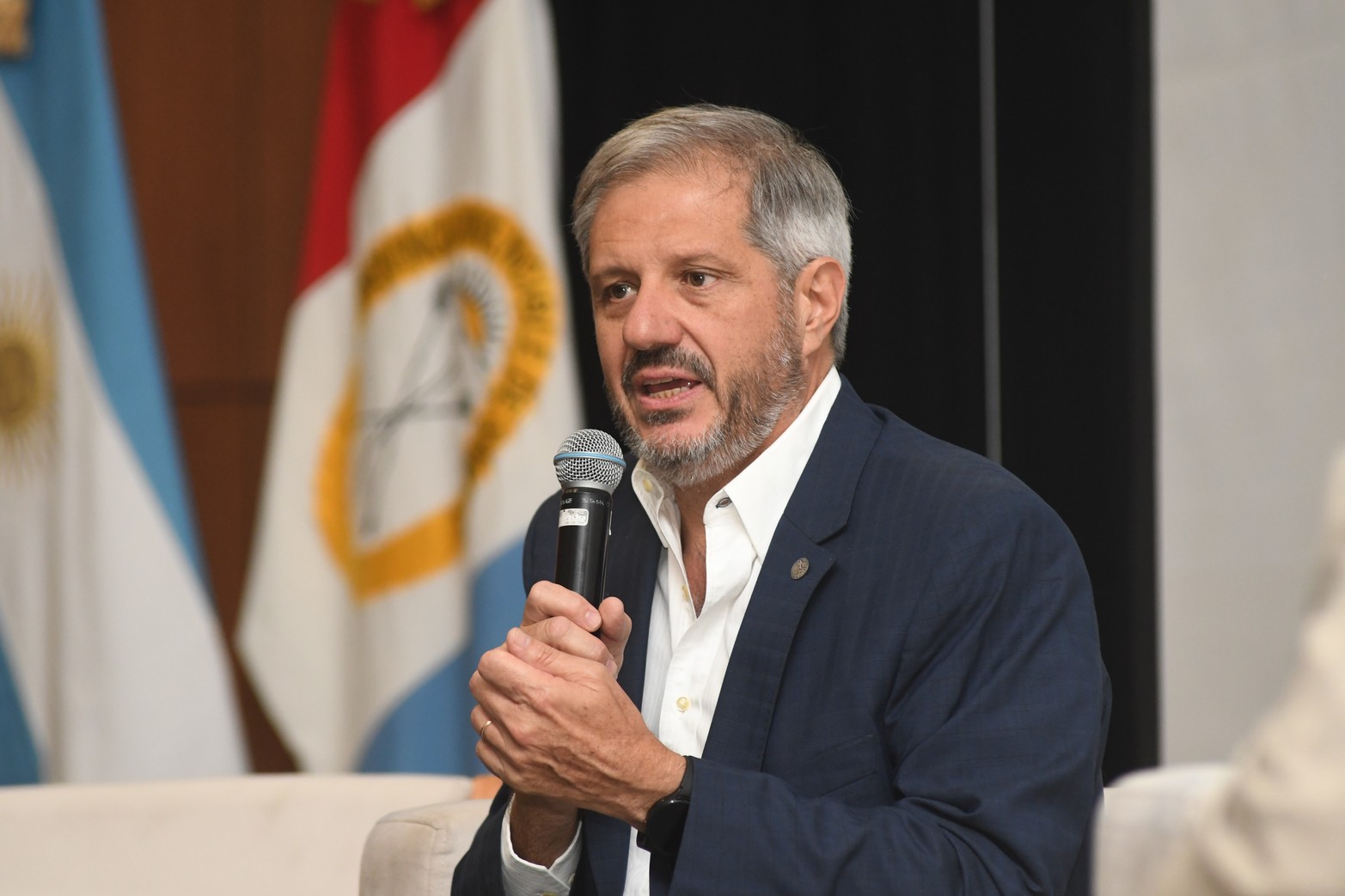 Javier Lottersberger, secretario de Vinculación Tecnológica de UNL, habló de las nuevas aptitudes que buscan las empresas en el graduado de hoy.