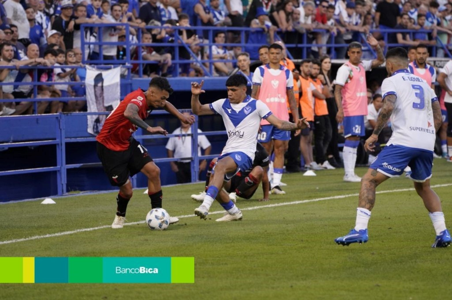 Colón cayó ante Vélez 3 a 1 en el Amalfitani.