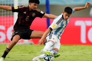 Gran esfuerzo de Argentina,  pero baja precisión desde los penales. Crédito: AFA