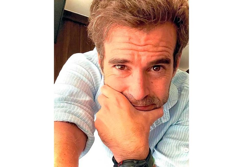 El actor de novelas ahora volcado al teatro tendría un nuevo romance.