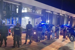 Los detenidos fueron trasladados a la alcaidía de la Unidad Regional XIX.