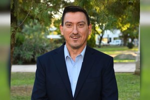 Abel Siebenhaar, dirigente demoprogresista con extenso desempeño en gestiones del Frente Progresista en materia de emergencias hídricas e infraestructura estará en vinculación permanente con las cooperativas y las municipalidades que proveen agua potable y cloacas.