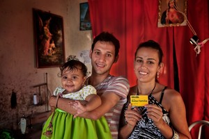 Familia brasileña beneficiaria del programa social "Bolsa família", iniciado en 2003, durante la primera presidencia de Luiz Lula da Silva . Se trata de subsidios impulsados para atenuar los efectos de la pobreza en la población infantil.