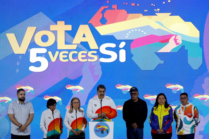 Venezuela's President Nicolas Maduro addresses the media after voting in an electoral referendum over Venezuela's rights to the potentially oil-rich region of Esequiba, which has long been the subject of a border dispute between Venezuela and Guyana, in Caracas, Venezuela, December 3, 2023. REUTERS/Leonardo Fernandez Viloria