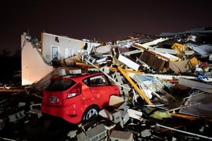 El paso del tornado por Hendersonville, Tennessee. Credito: SA Today Network/Reuters