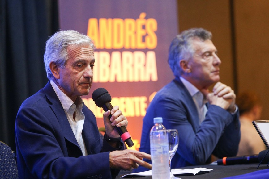 Se vota, a pesar de las irregularidades. Andrés Ibarra (junto a Mauricio Macri, candidato a vicepresidente) confirmó que se presentará a las elecciones de Boca del próximo domingo.