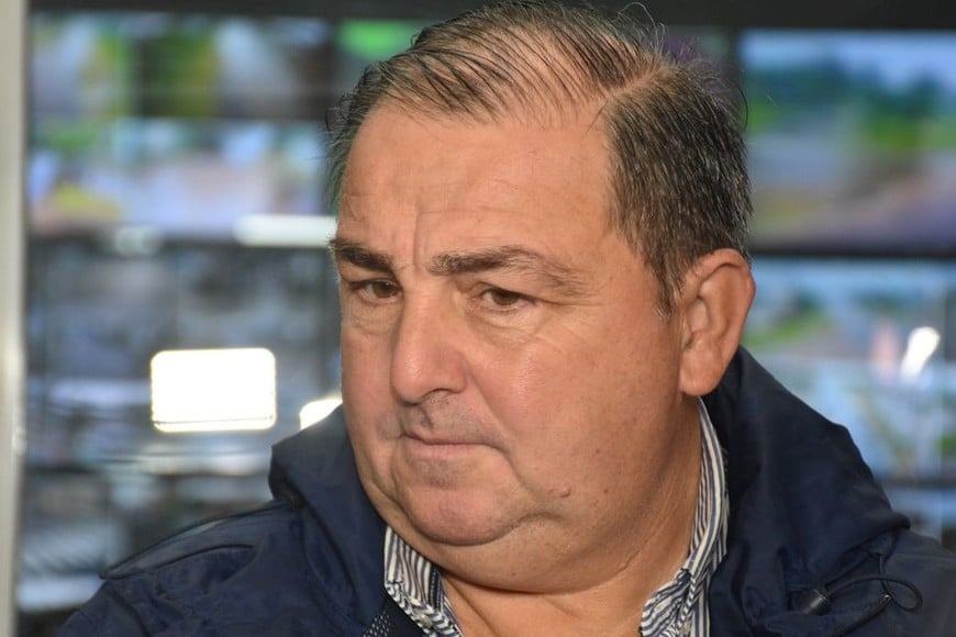 "Ya teníamos detectados previo a la asunción, 154 puntos críticos en la ciudad que sabemos que ante 80 mm en poco tiempo resultan anegados", dijo el intendente. Foto: Flavio Raina