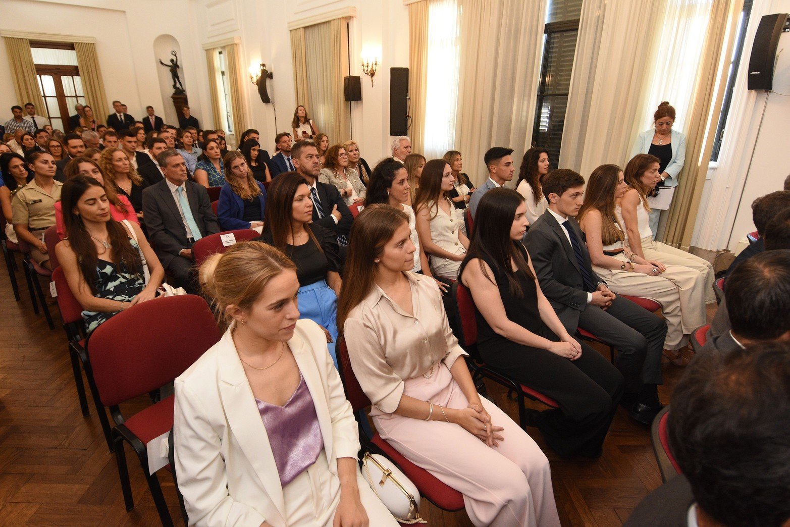 Distinguieron a los mejores promedios de las carreras de abogacía. El diploma y la medalla de honor fueron entregados por las autoridades del Poder Judicial y los representantes de las casas de estudios. Participaron el designado fiscal de Estado Domingo Rondina y el senador Julio Garibaldi.