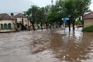 Quedaron calles anegadas, barrios inundados.