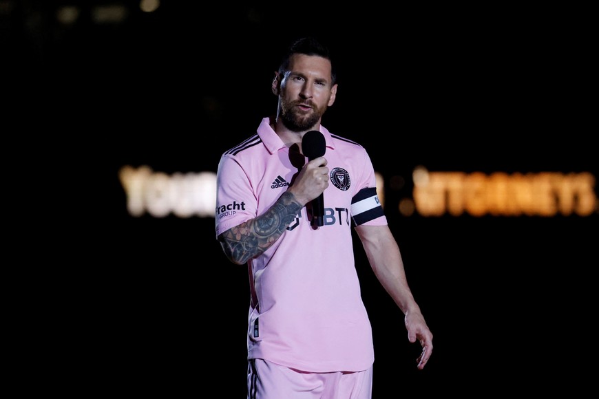 Lionel Messi seguirá compitiendo a pesar de estar en el Inter Miami de la MLS. Crédito: Marco Bello/Reuters