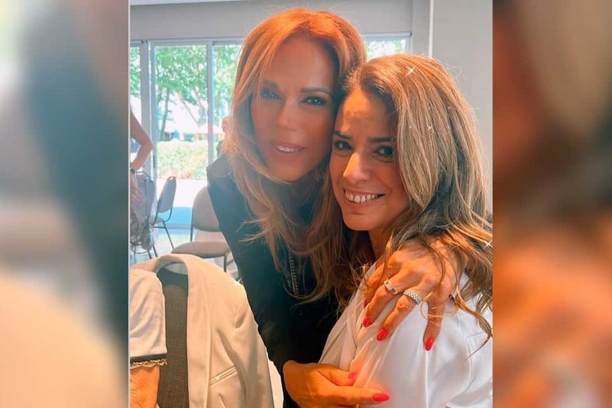 Las hermanas se han unido.