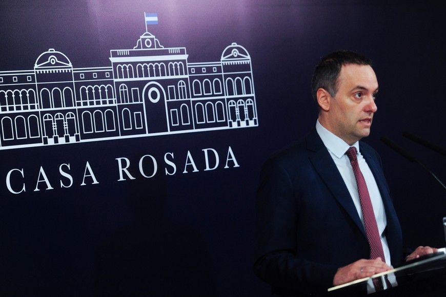 Manuel Adorni, vocero presidencial, este viernes. Crédito: Cris Sille / Télam