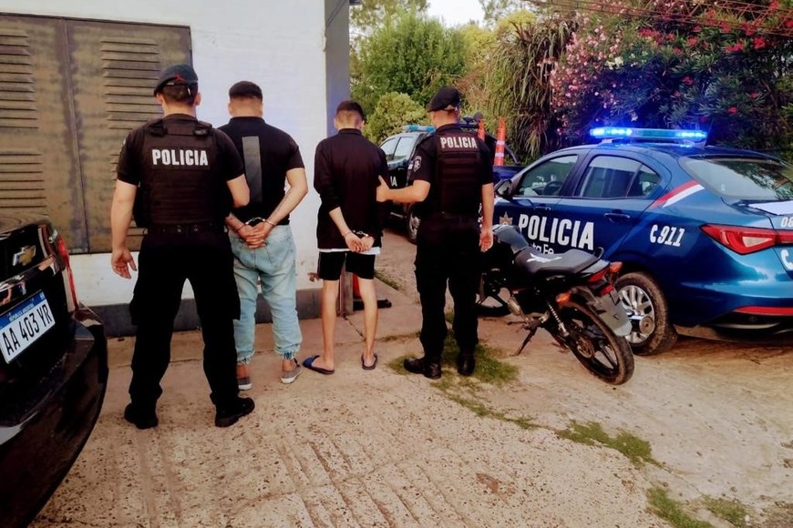 Los delincuentes fueron trasladados a sede policial.