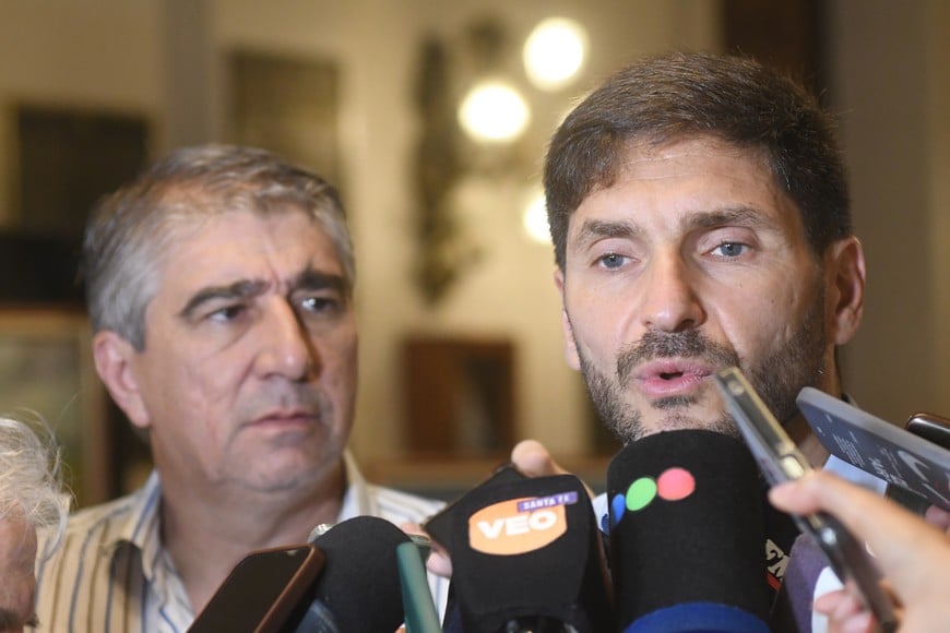 Maximiliano Pullaro y Fabián Bastía. Crédito: Mauricio Garín