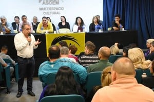 Durante la reunión se expuso la necesidad de un aumento salarial que oxigene el bolsillo de los trabajadores.