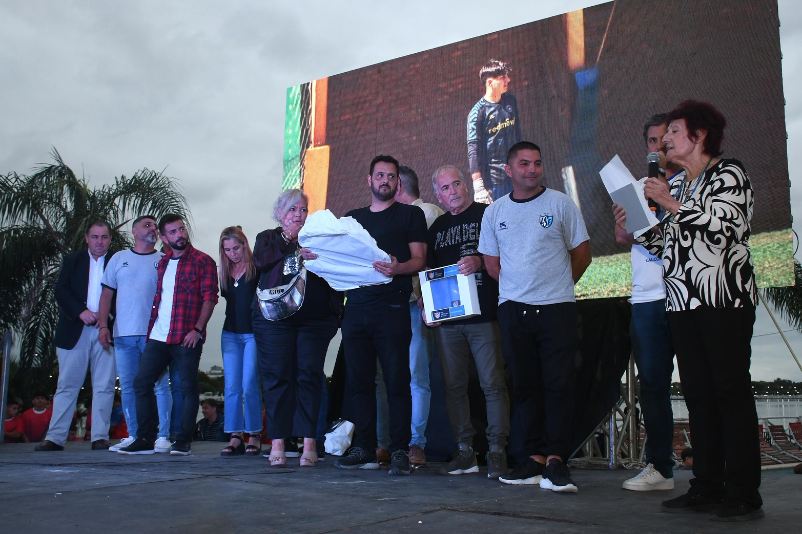 La Liga Santafesina de Fútbol homenajeó a sus deportistas en una exitosa entrega de premios 2023