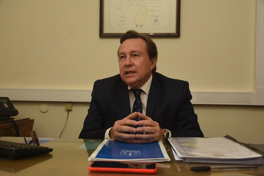 Uno de los puntos en los que coincidió con la reforma refiere a la unipersonalización de los Tribunales Colegiados, “estamos de acuerdo”, dijo el entrevistado. Crédito: Guillermo Di Salvatore