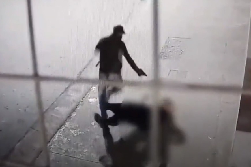 La ejecución del policía Leoncio Bermúdez, a mediados de noviembre, causó una gran conmoción en el país. Crédito: Captura de video