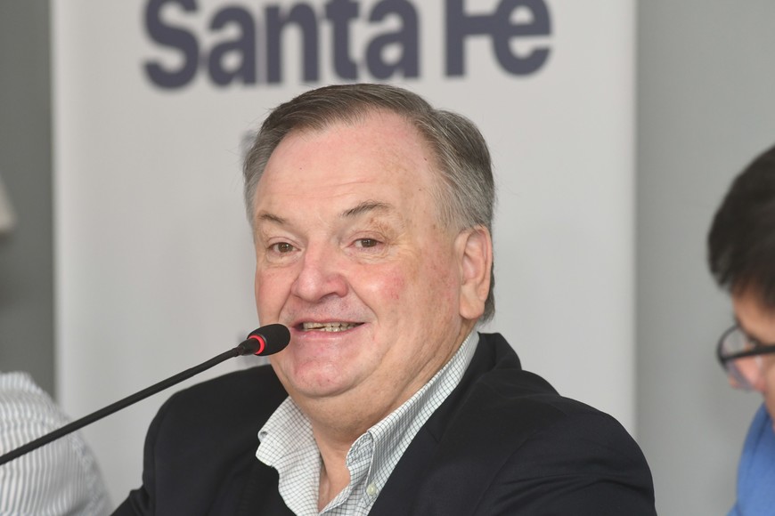 Felipe Michlig  se refirió al fuerte gabinete que armó el gobernador M P