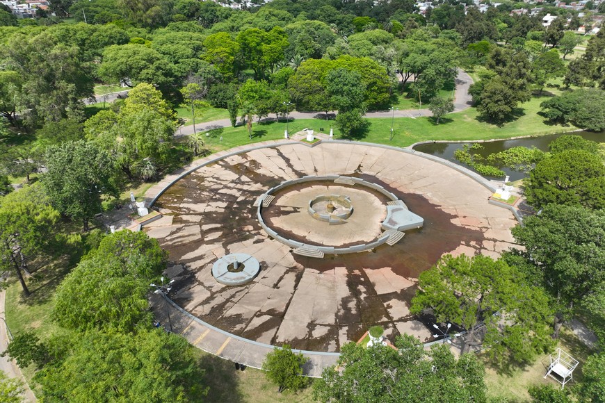 Vacío. Así se encuentra el piletón del sector norte del parque. Foto: Fernando Nicola