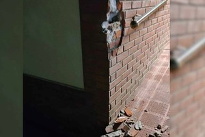 Los daños en el edificio ubicado en Marcial Candioti y Santa María de Oro. Crédito: El Litoral.