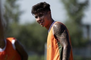 Stéfano Moreyra quedó libre de Colón y desembarcó en Alta Córdoba.