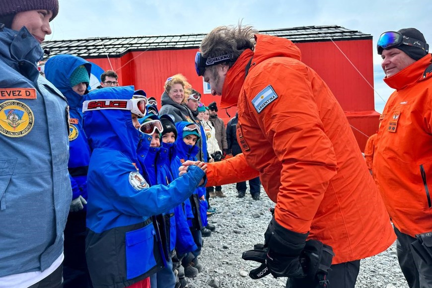 Javier Milei se convirtió en el sexto presidente en visitar la Antártida. Crédito: Prensa Presidencia