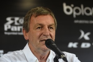 ¿Picó el "Bichito"?. El flamante presidente sabalero, Víctor Francisco Godano, explicó en TyC Sports los pasos a seguir con el reclamo que pide la anulación del descenso. Crédito: Pablo Aguirre.