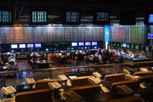 El índice Merval subió este lunes 4,23%.