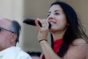 Leda interactuó con más de 6.000 fieles que asistieron a verla. Crédito: REUTERS.