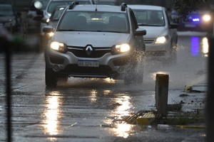 El SMN recomienda estar atento ante la posible caída de granizo.