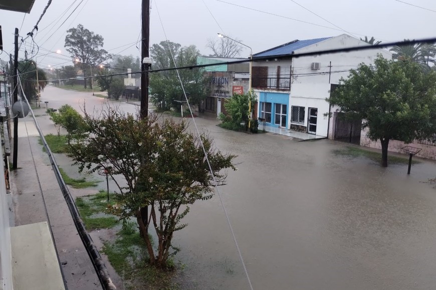 Sendas urbes padecen el colapso de sus sistemas de desagües urbanos, redes cloacales.