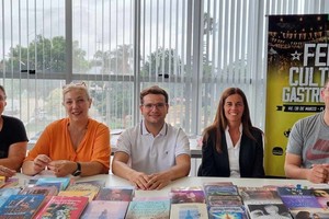 “La Feria, es uno de los sucesos que conforman la agenda anual de eventos, los cuales pretenden ser potenciados desde la Comuna de Franck para impulsar el perfil turístico de la localidad”, comentaron durante la conferencia de prensa.