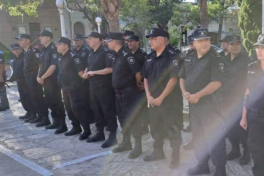 La formación de las distintas fuerzas policiales de San Jerónimo.