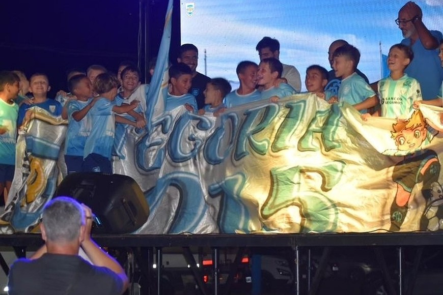 Los más pequeños también fueron homenajeados.