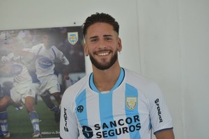Ignacio Turnes ya estampó su vínculo con Atlético hasta finales de año. FOTO PRENSA AR.