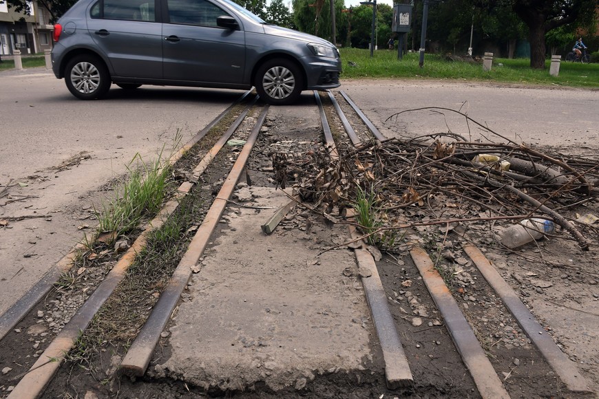 El cruce de P. Zenteno y P. Vittori une los barrios Fomento 9 de Julio y General Belgrano. Crédito: Guillermo Di Salvatore