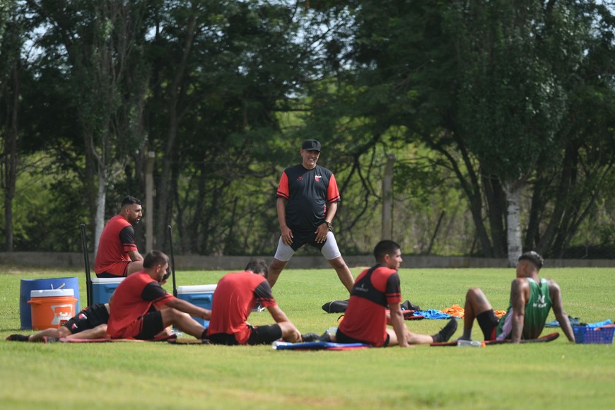 El Sabalero arranca de local, el 3 de febrero, contra Club Atlético Defensores Unidos (CADU) de Zárate. Crédito: Manuel Fabatia