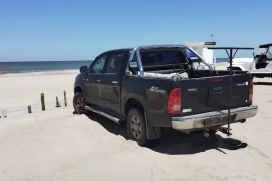 La camioneta en la que se movilizaban.