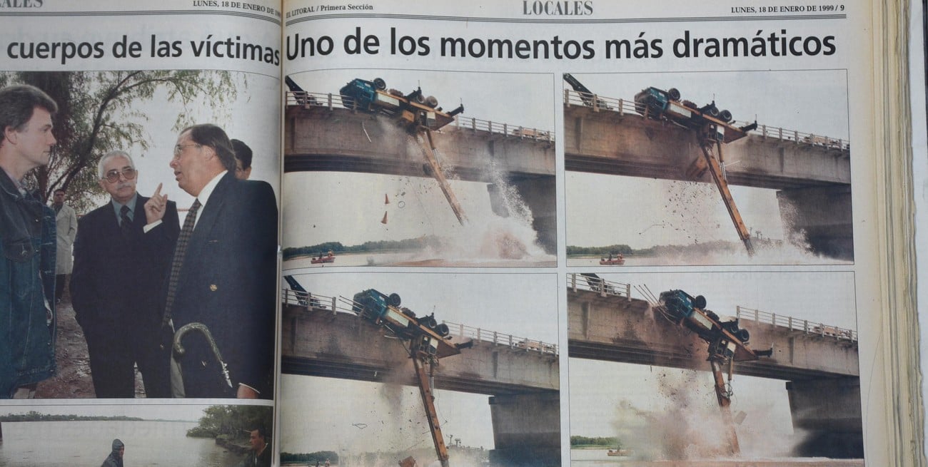 El lunes 18, el fotógrafo de El Litoral, Guillermo Di Salvatore, fue testigo del momento en que la grúa que sinchaba el micro cayó al agua. Crédito: Pablo Aguirre